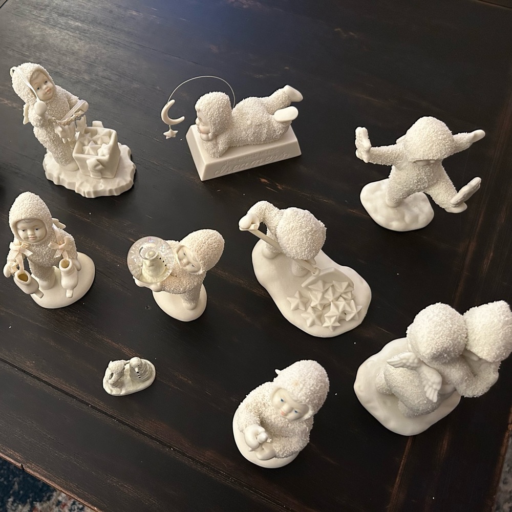 Snowbabies Dept 56 Figurine Lot (11 total), perfect condition. NWOB.